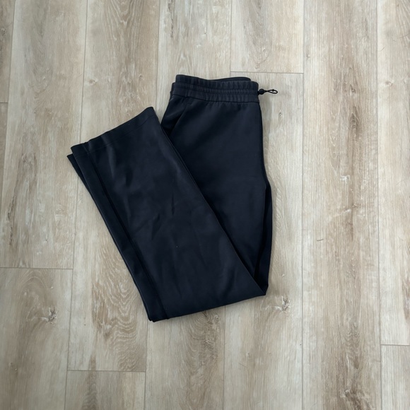 Lululemon • Softstream High-rise Pant Regular - Picture 2 of 6